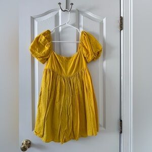 Mable Dress in Vibrant Yellow